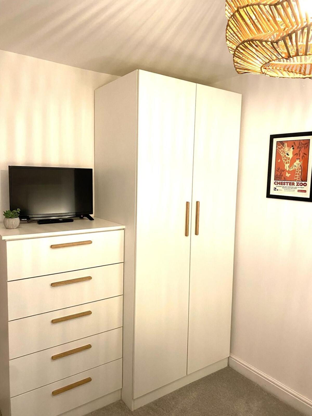 Boutique Chapel Apartment Within City Walls Chester Exterior foto